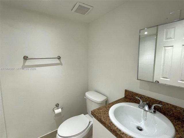 4721 NW 7th St 104-12, Miami, FL 33126