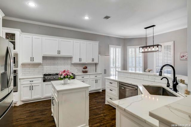 8706 Timberland Trl, Boerne, TX 78015