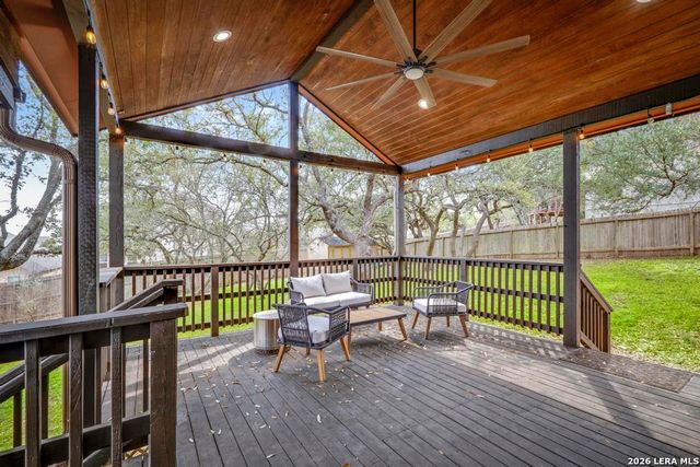 8706 Timberland Trl, Boerne, TX 78015