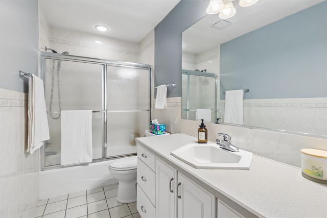 12851 Walnut Ridge Drive, Clive, IA 50325