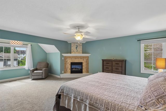 12851 Walnut Ridge Drive, Clive, IA 50325