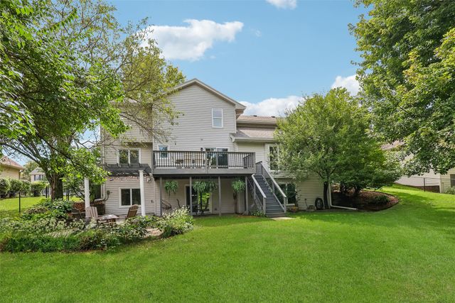 12851 Walnut Ridge Drive, Clive, IA 50325