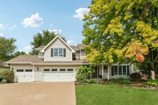 12851 Walnut Ridge Drive, Clive, IA 50325