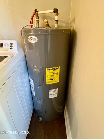 202 Lewis Street, Bladenboro, NC 28320