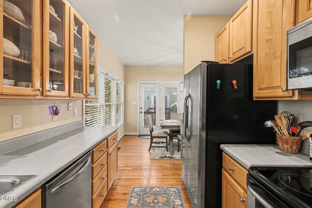 911 N Columbia Street, Chapel Hill, NC 27516