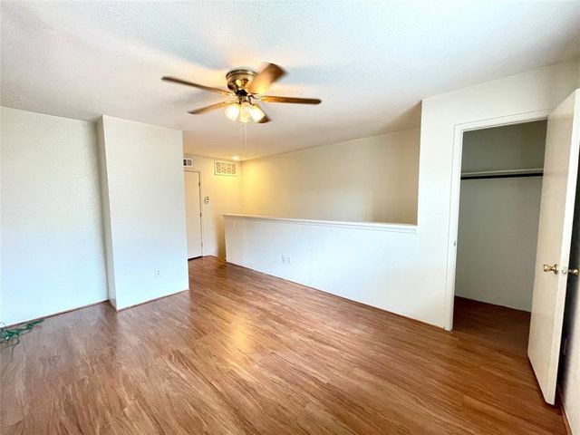 2100 Wilcrest Drive 123, Houston, TX 77042