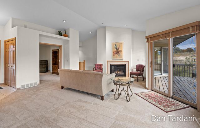 1648 E Harbour Towne Circle, Muskegon, MI 49441