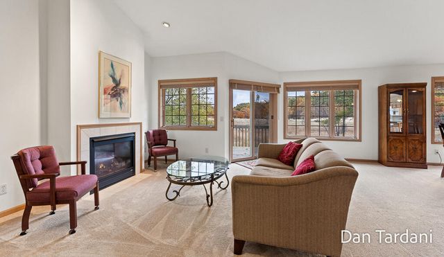 1648 E Harbour Towne Circle, Muskegon, MI 49441