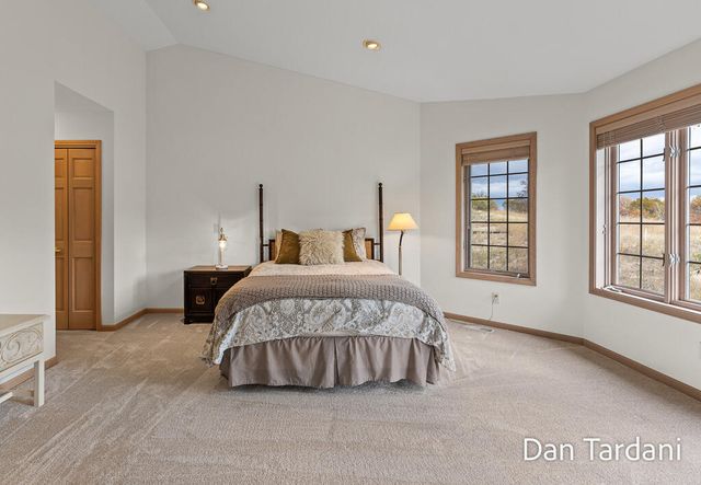 1648 E Harbour Towne Circle, Muskegon, MI 49441