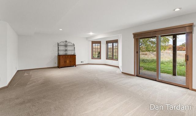 1648 E Harbour Towne Circle, Muskegon, MI 49441