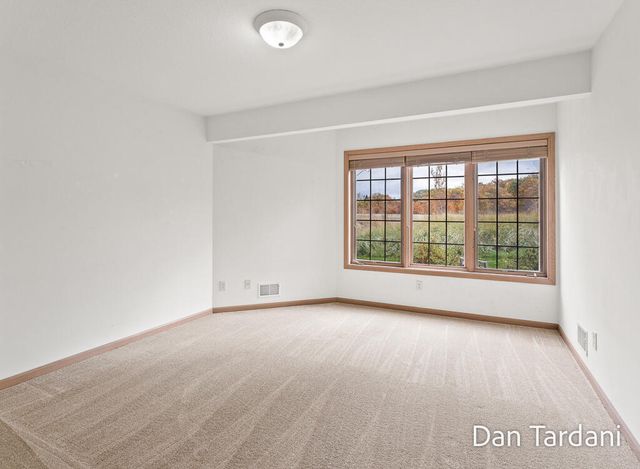 1648 E Harbour Towne Circle, Muskegon, MI 49441