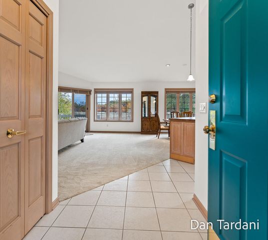 1648 E Harbour Towne Circle, Muskegon, MI 49441