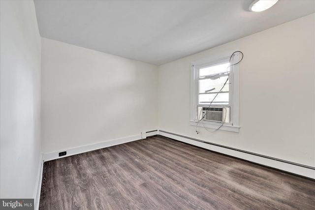 305 S 4TH ST, Hamburg, PA 19526