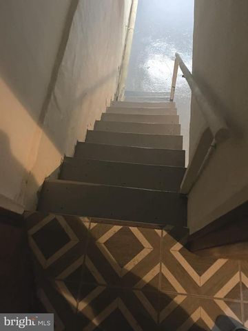 305 S 4TH ST, Hamburg, PA 19526