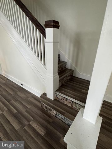 305 S 4TH ST, Hamburg, PA 19526