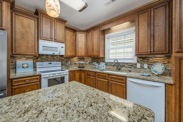 732 Ashland Ave., North Myrtle Beach, SC 29582