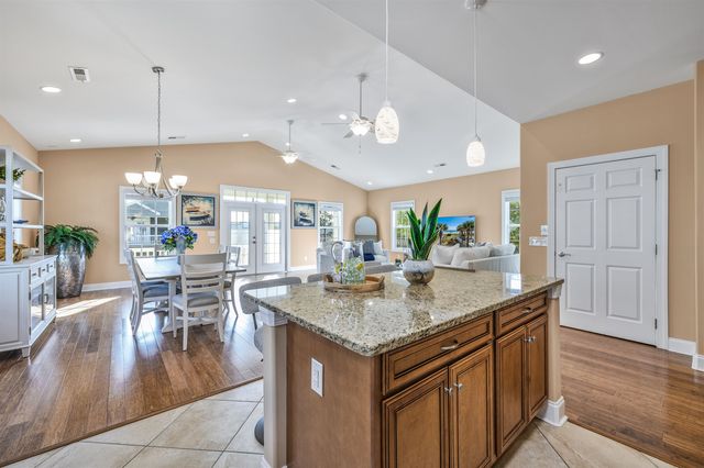 732 Ashland Ave., North Myrtle Beach, SC 29582