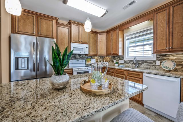 732 Ashland Ave., North Myrtle Beach, SC 29582