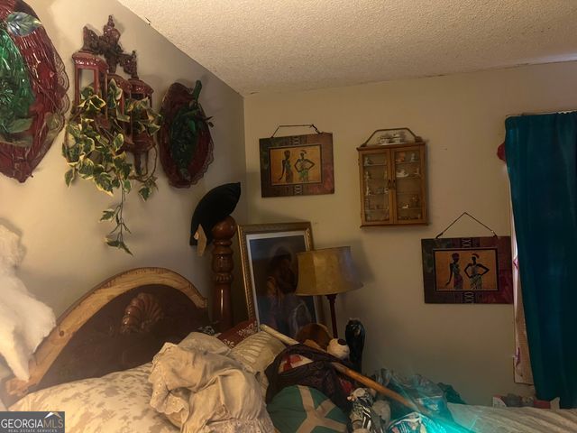 1009 Kitchens Avenue, Douglas, GA 31533