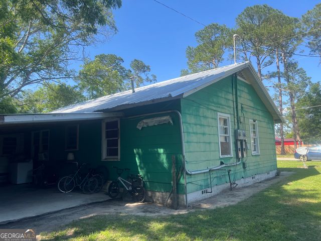 1009 Kitchens Avenue, Douglas, GA 31533