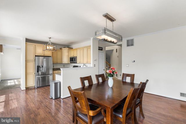 117 ARROWHEAD DR, Burlington, NJ 08016