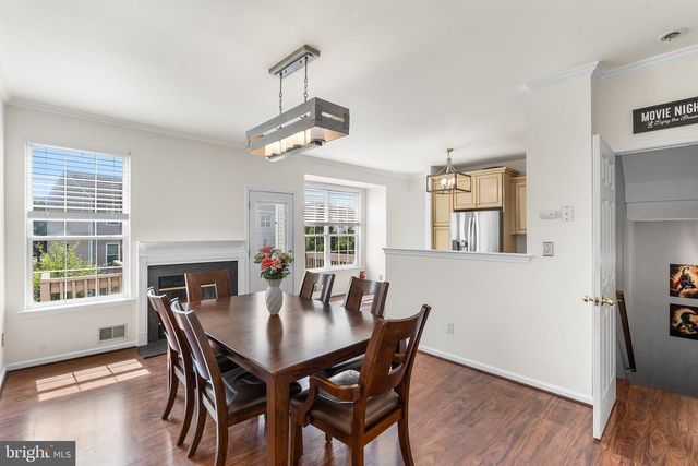 117 ARROWHEAD DR, Burlington, NJ 08016