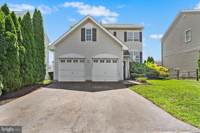 117 ARROWHEAD DR, Burlington, NJ 08016
