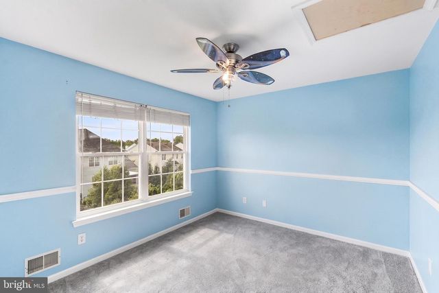 117 ARROWHEAD DR, Burlington, NJ 08016
