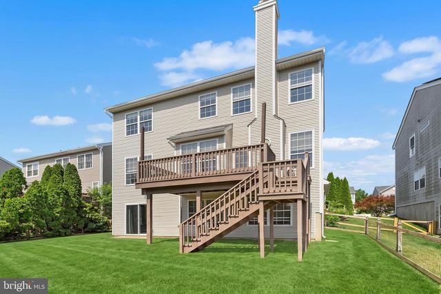 117 ARROWHEAD DR, Burlington, NJ 08016