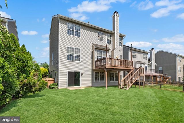 117 ARROWHEAD DR, Burlington, NJ 08016