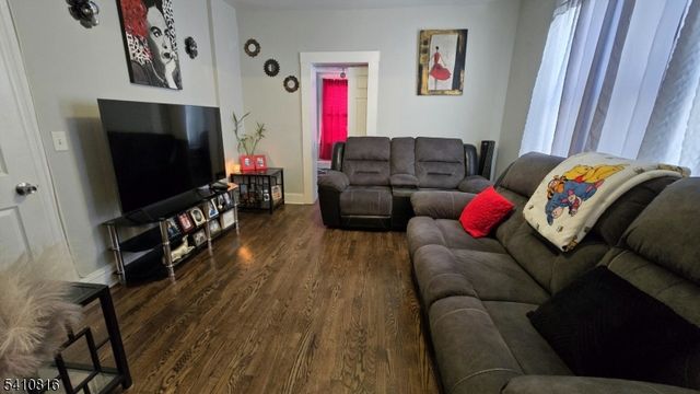 190 Columbia Ave, Passaic City, NJ 07055