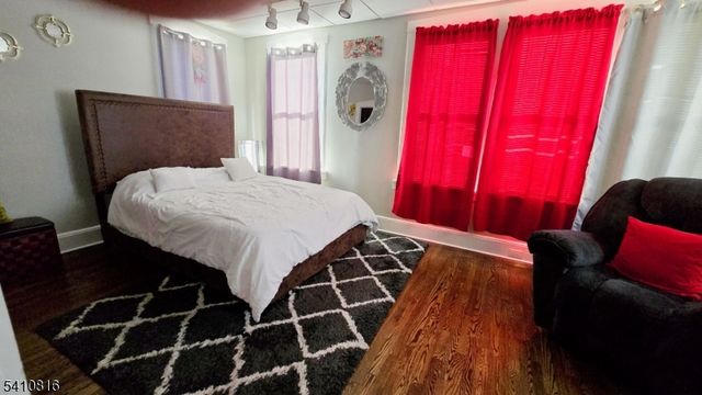 190 Columbia Ave, Passaic City, NJ 07055