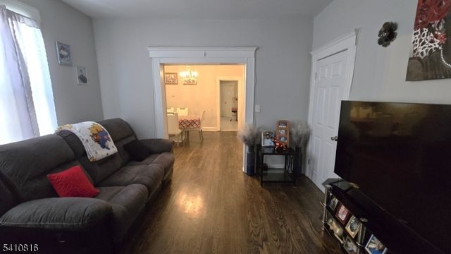 190 Columbia Ave, Passaic City, NJ 07055