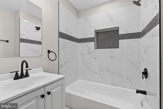 12 S SMALLWOOD ST, Baltimore, MD 21223