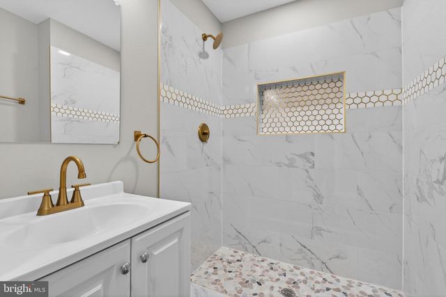 12 S SMALLWOOD ST, Baltimore, MD 21223