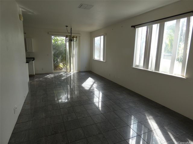 92-7049 Elele Street 18, Kapolei, HI 96707