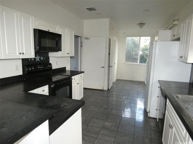 92-7049 Elele Street 18, Kapolei, HI 96707