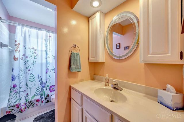 712 Taylor School Road, Hamilton, OH 45013