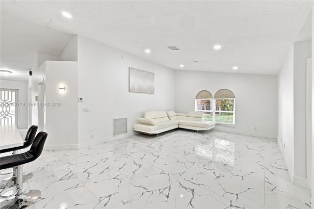 12629 75th Lane N, West Palm Beach, FL 33412