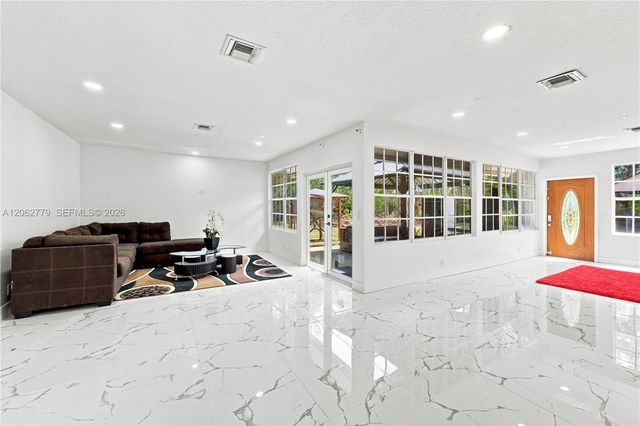 12629 75th Lane N, West Palm Beach, FL 33412