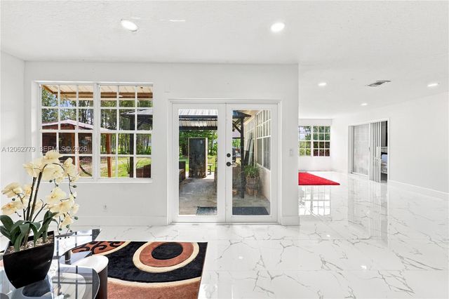 12629 75th Lane N, West Palm Beach, FL 33412
