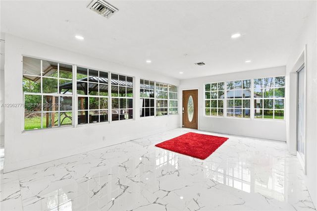 12629 75th Lane N, West Palm Beach, FL 33412
