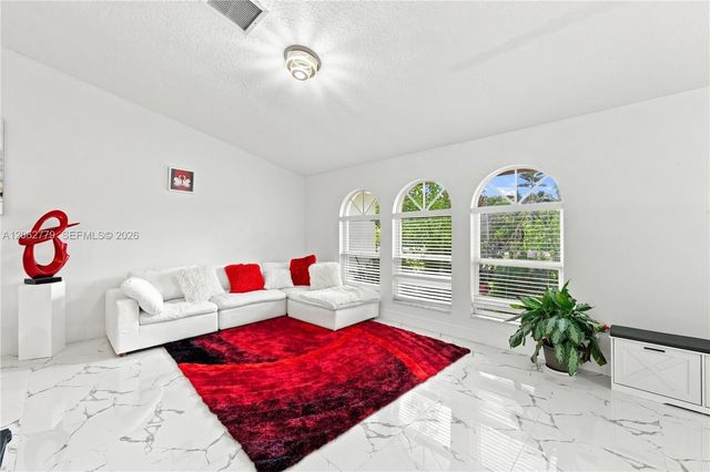 12629 75th Lane N, West Palm Beach, FL 33412
