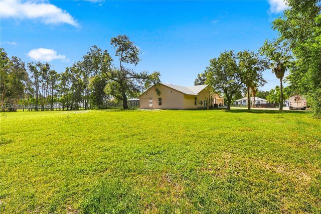 12629 75th Lane N, West Palm Beach, FL 33412