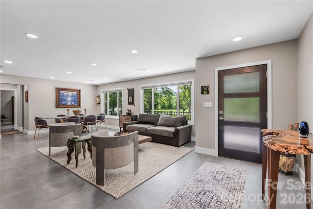 1329 Merrimon Avenue, Asheville, NC 28804