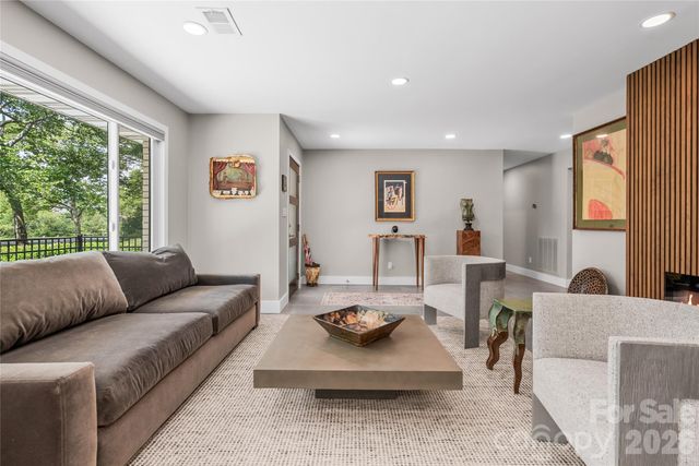 1329 Merrimon Avenue, Asheville, NC 28804