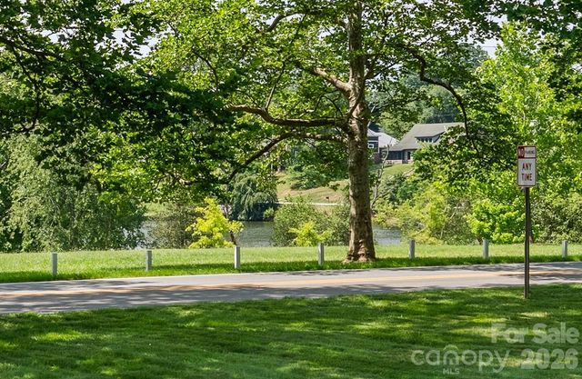 1329 Merrimon Avenue, Asheville, NC 28804