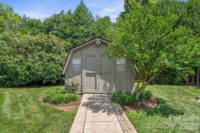 1329 Merrimon Avenue, Asheville, NC 28804