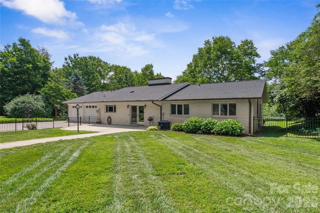1329 Merrimon Avenue, Asheville, NC 28804