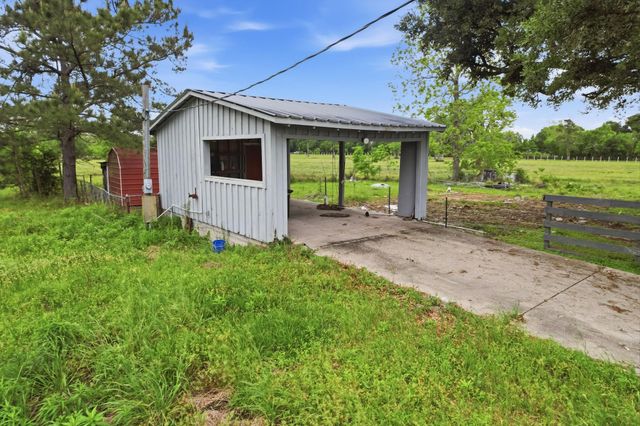1992 Highway 105 E, Liberty, TX 77575